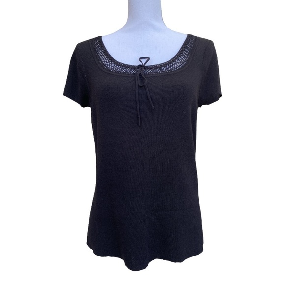 APOSTROPHE Black Short-Sleeved Top with Knit and Tie Neckline. Size M - Picture 1 of 4